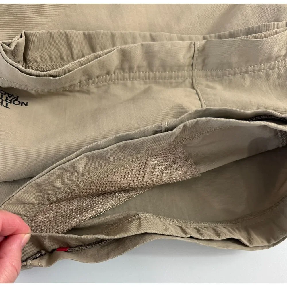 The North Face Men's Belted Paramount Trail Shorts Tan Hiking Outdoors Size XL